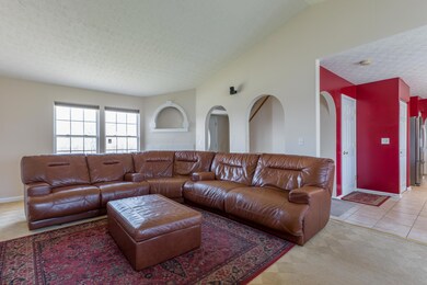 3350 Kady Ln, Columbus, OH 43232 - photo 6