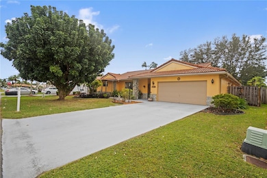 15824 Cotswold Ct, Davie, FL 33331 - photo 3