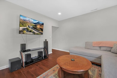 10-web-or-mls-319-e-barthman-ave