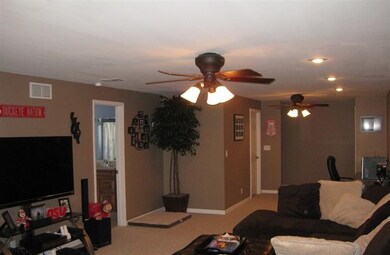 622 E 300 N, La Porte, IN 46350 - photo 2