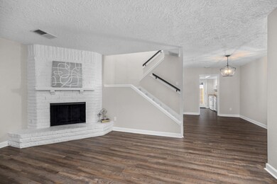 3936 Laura Leigh Dr, Friendswood, TX 77546 - photo 7