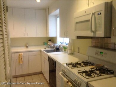 eat in kitchen 1501 hulse rd
