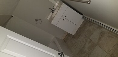 31 Grand St unit 3, Worcester, MA 01610 - photo 5