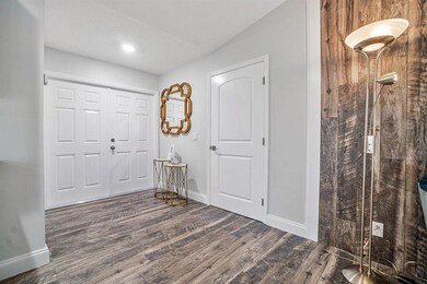 006-13295TouchstonePl-PalmBeachGardens-F
