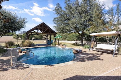 1400 Bentwater Pkwy, Granbury, TX 76049 - photo 5