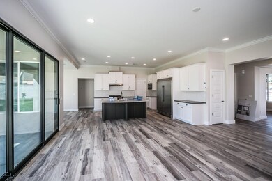 Myrtle Ave -5