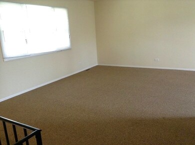 17850 Yale Ln, Country Club Hills, IL 60478 - photo 4