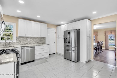 Kitchen 2 mls