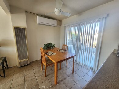 73636 Cactus Dr unit C, Twentynine Palms, CA 92277 - photo 5
