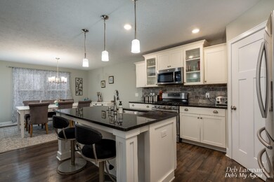 8015 Carlisle Crossing-7