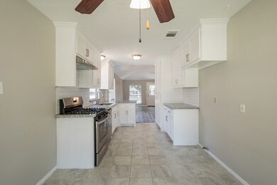 8515 Rose Manor Dr, Houston, TX 77095 - photo 4