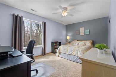 2010 Sugar Creek Dr NW, Cedar Rapids, IA 52405 - photo 7