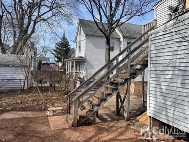 146 Townsend St, New Brunswick, NJ 08901 - photo 3