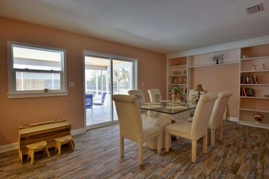 425 Pinetree Dr - 20