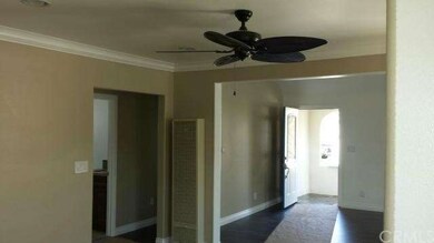 Dinning Room to Kitchen