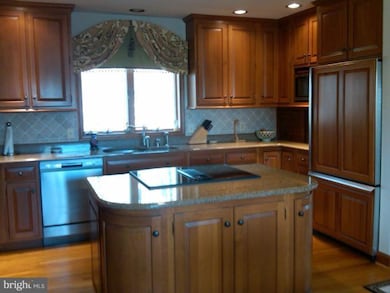 11431 Reisberg Ln, Marriottsville, MD 21104 - photo 5