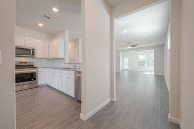 241 Flaxen Chestnut, Spring, TX 77382 - photo 5