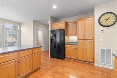 2203 Dollarhide Way, Ashland, OR 97520