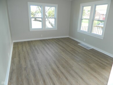 637 E 6th St, Seymour, IN 47274 - photo 7