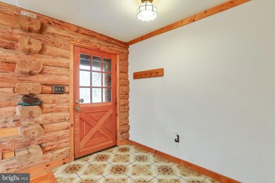 285 Palmer Rd, Hedgesville, WV 25427 - photo 4