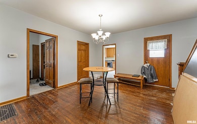 718 N Kankakee St, Lincoln, IL 62656 - photo 4