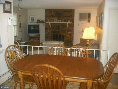 1424 Cathys Ln, North Wales, PA 19454 - photo 6