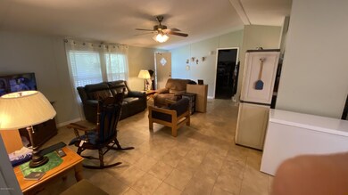 5634 Leslie Rd, Jacksonville, FL 32244 - photo 4