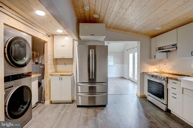 715 Wise Ave, Dundalk, MD 21222 - photo 4