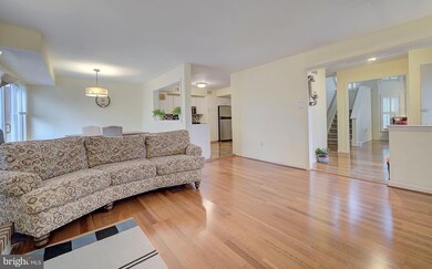 8630 Trumbauer Dr, Glenside, PA 19038 - photo 5