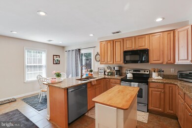 15570 Traverser Ct, Woodbridge, VA 22193 - photo 6