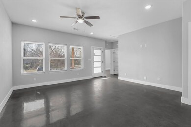 417 W Walker St, Denison, TX 75020 - photo 3