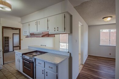 1202 Mckinley Ave, Alamogordo, NM 88310 - photo 3