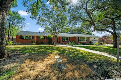 120 Herweck Dr, San Antonio, TX 78213 - photo 3
