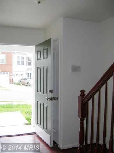 105 Gray St, Capitol Heights, MD 20743 - photo 2