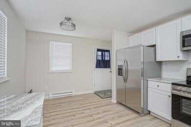 206 W Adams St, Paulsboro, NJ 08066 - photo 7
