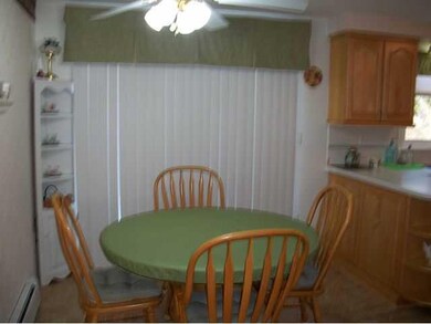 Kitchen. The eating area in the kitchen with acces
