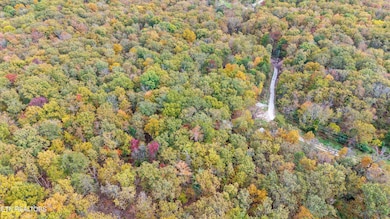 04-285 Raeanne Dr -05