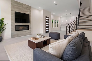 5117 Schuler St unit B, Houston, TX 77007 - photo 7