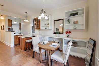 1633 E Hyde Park Blvd unit 2D, Chicago, IL 60615 - photo 4