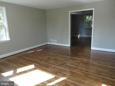 560 Lucia Ave, Baltimore, MD 21229 - photo 2