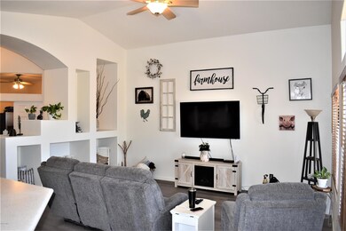 SPACIOUS GREAT ROOM