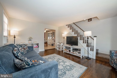 1241 Wilson Dr, Havertown, PA 19083 - photo 4