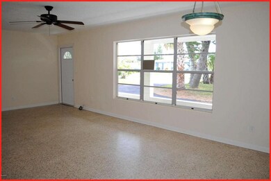 Large Living Area Facing Entry