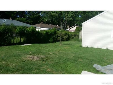 248 Meadow Dr, North Tonawanda, NY 14120 - photo 2