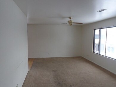 1570 Perry Ct unit A, Aurora, IL 60505 - photo 2