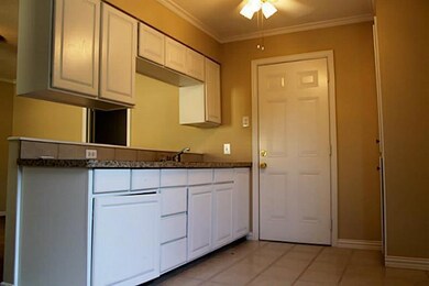 237 Elm St, Hurst, TX 76053 - photo 2