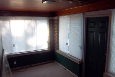Enclosed side porch