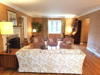 27 x 14  This home is perfect for entertaining man