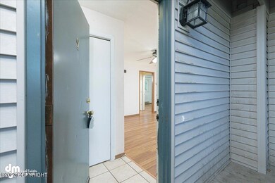 02-Entry 20220705-DW-8452