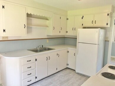 502 Hillcrest Ave, McComb, MS 39648 - photo 4